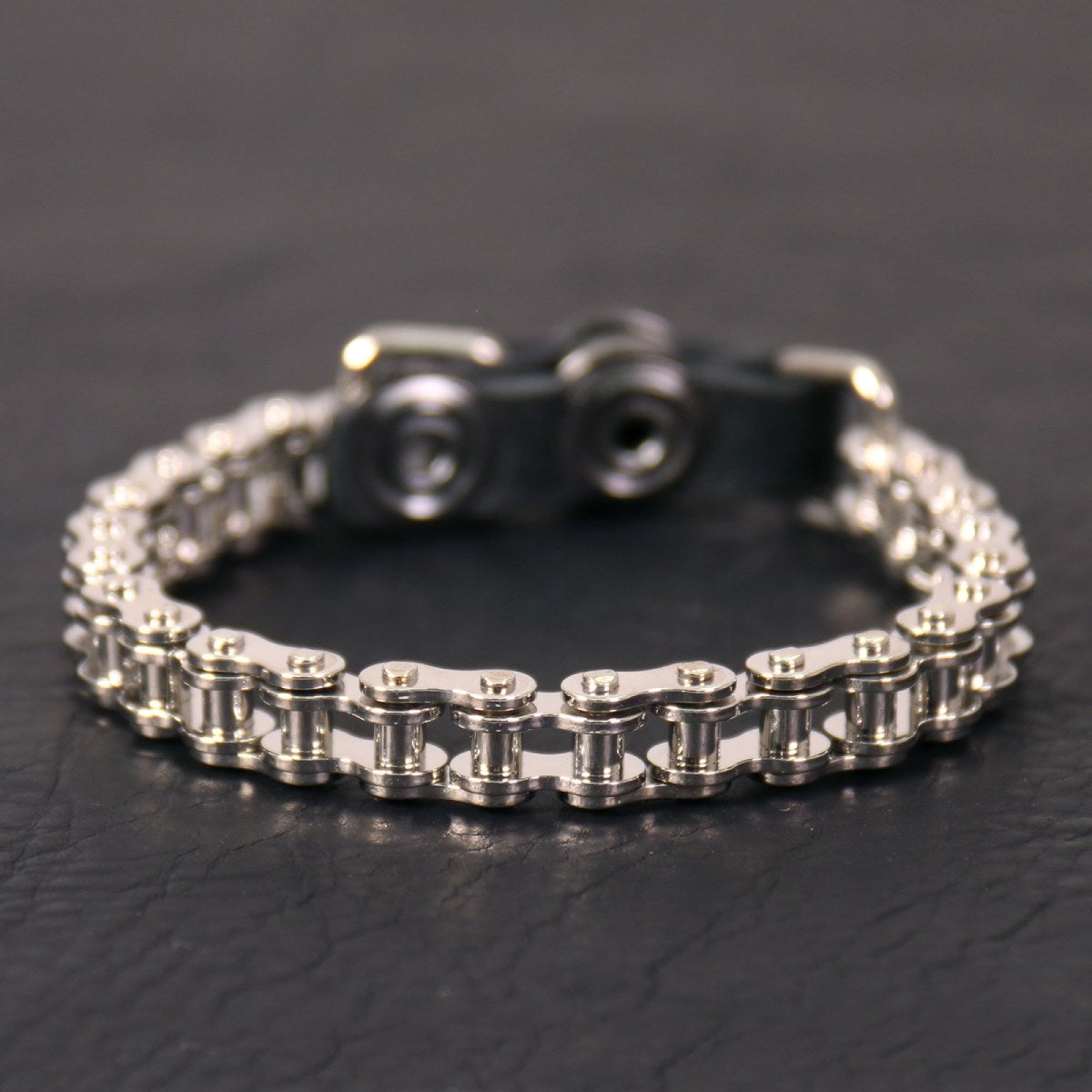 jwb5101-a01_1.jpg Hot Leathers JWB5101 Bike Chain Bracelet - Image 1