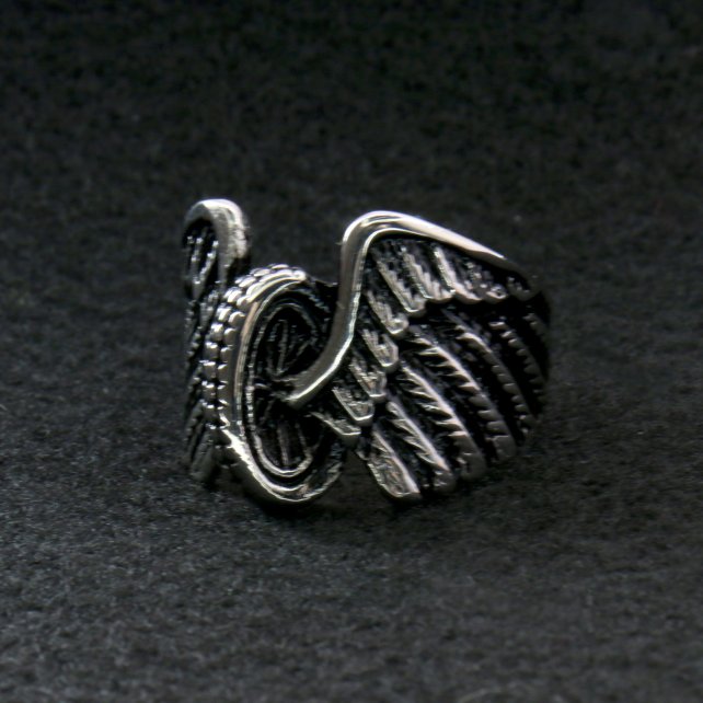 jwr2113-a01.jpg Hot Leathers JWR2113 Men’s Wing Wheel Stainless Steel Ring - Image 1