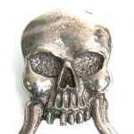 Hot Leathers SGH1007 Skull Glasses and Sunglasses Holder Pin - Image 2